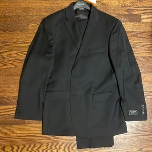 Jos A Bank - Men’s Black Suit
